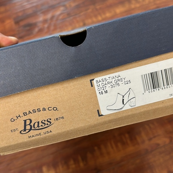 G. H. Bass Tiana charcoal gray heeled bootie Shoes with zipper size 10 - Picture 13 of 13